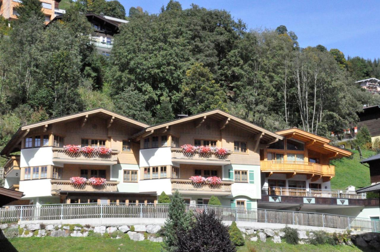 Landhaus Marten Apartamento Saalbach-Hinterglemm Exterior foto